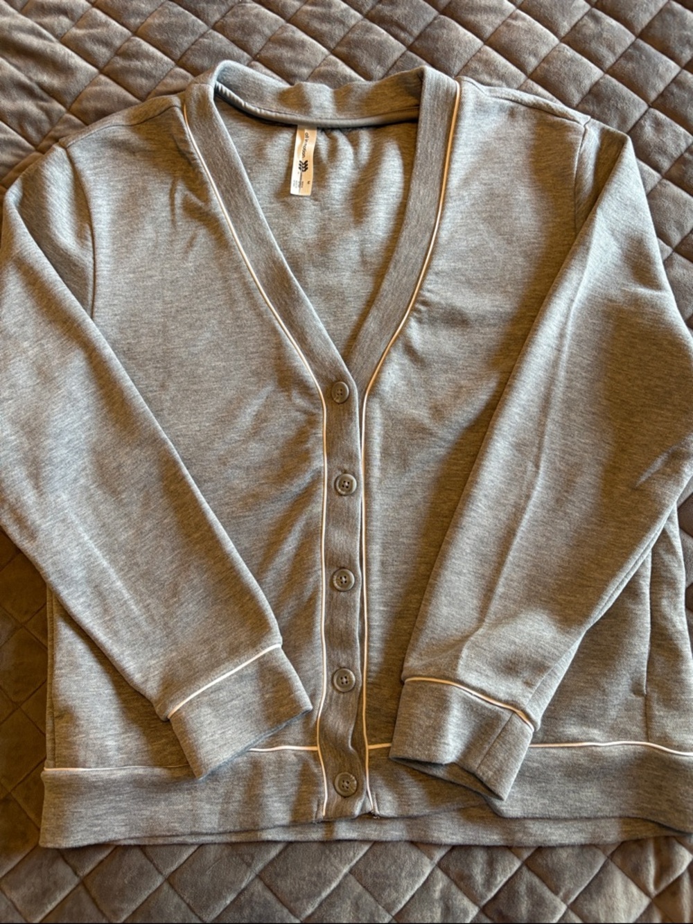 all in motion Heather Gray button cardigan. Medium.